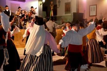 Centro y Anzar, de Telde, en el III Festival Folclórico Herencias (Foto Francisco Javier Santana)